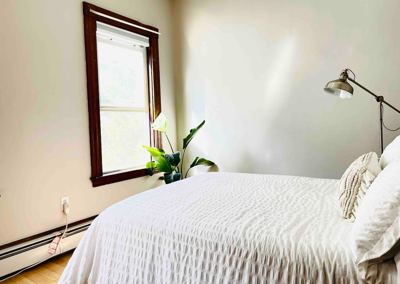 Airy Sunny Home. Large Space. Walk to Harvard 6