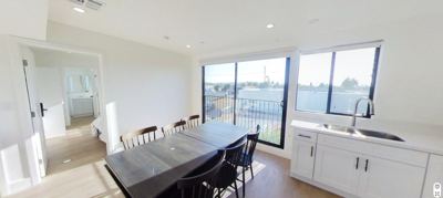 Top floor room with bath in 4B unit! Near USC E1 3