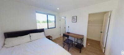 Top floor room with bath in 4B unit! Near USC E1 4