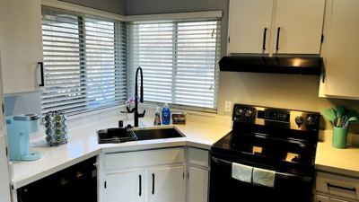 1 Bed / 1 Bath condo; garage, pool / private patio 7