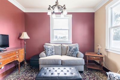 Bright Cheerful Room near downtown San Jose 4
