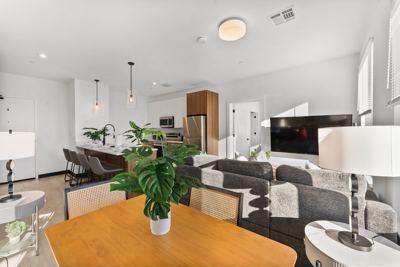 Luxury 2bd/2ba in Everett 8625 8