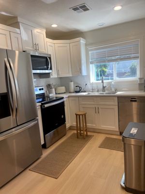 Private entry suite 1B1B near SJSU & Downtown @ SJ 2