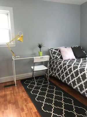 #1 Maverick MBTA Small 2bedroom Apartment 1