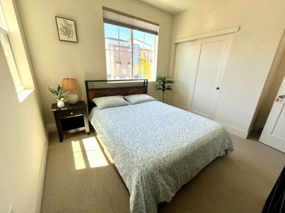Modern Room Near Lucid, Tesla & Meta | Fast WiFi 2