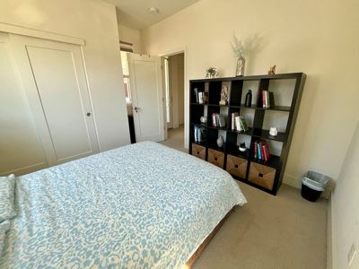 Modern Room Near Lucid, Tesla & Meta | Fast WiFi 1