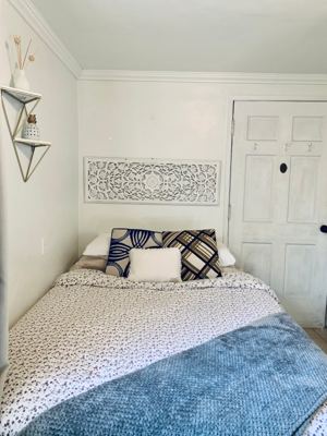 Charming 1 bedroom Atwater Gem 8