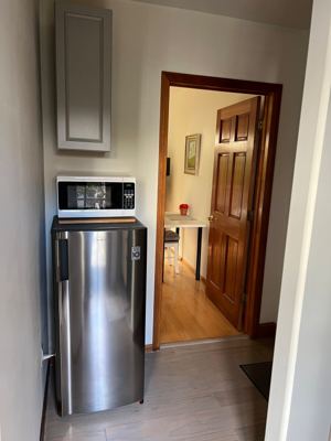 Private Unit - 2 miles from the beach 5