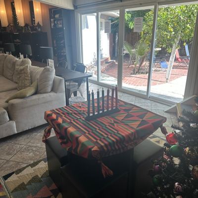 LA Artist House - Dorm-Style! 1 7