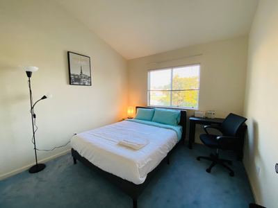 #10 New cozy big bright carpet room 1
