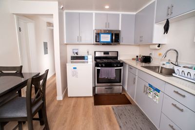 LONG STAY Room by USC, Metro, Museums & Coliseum 8