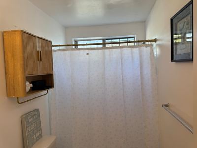 Quiet Guest Suite |15 Mins from LAX & Near Transit 5
