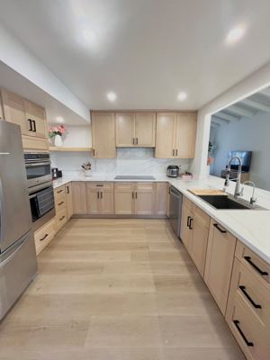 4 #Newly Remodeled cozy Bedroom Shared Bathroom 8