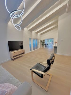 4 #Newly Remodeled cozy Bedroom Shared Bathroom 1