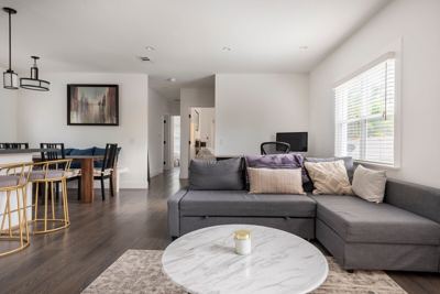 Peaceful Modern Home with BBQ Patio & Romantic Sun Deck 4
