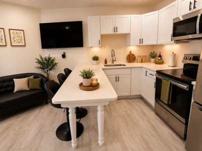 A New Lower Unit, 2 Bedroom, Apt 19-A 2