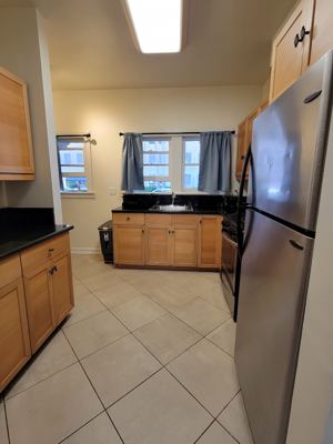 204B -blocks from the beach! 7
