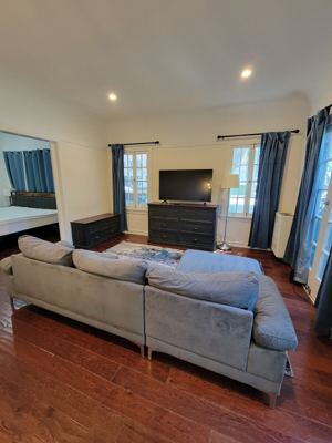 204B -blocks from the beach! 4