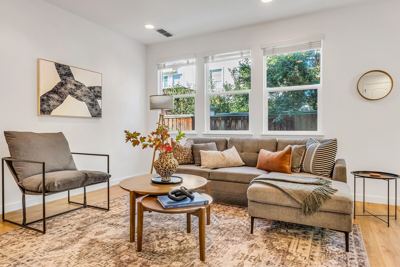 Relaxing Bedroom near Tech & Hospitals in San Jose 1