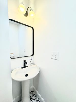 X28, Private Room Near HMS/Longwood Hospitals 6