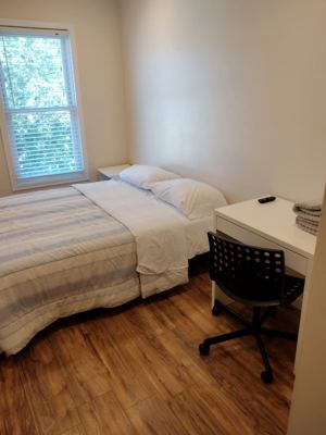 Private bedroom next to Sullivan Square b2 3