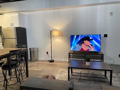 Modern DTLA Loft w/ Rooftop Pool Near SoFi 4