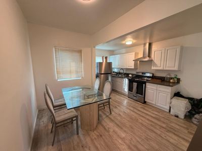 Spacious, Convenient Room - 10 mins from DTLA 8
