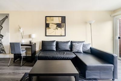 Luxury Apartment in Burbank 3