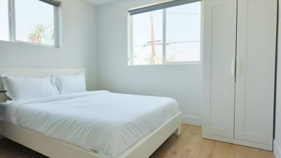 Private Room & Bath near USC | Monthly Stays 3