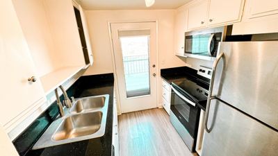 Private Room with Attached Bath in Redondo Beach 2