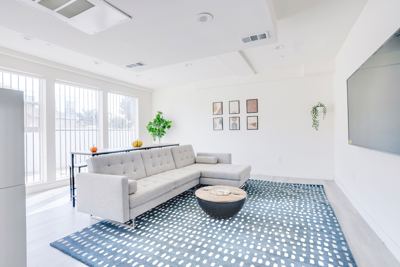 Full Bed Private Bed & Bath | Close to USC 3