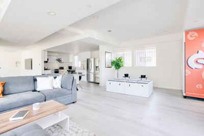 Full Bed Private Bed & Bath | Close to USC 1