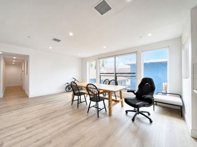 2nd Floor | USC Safe Zone | Private Bed & Bath 3