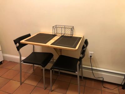 109S14.1 | The Strathmore 14 | 2BR 1B w/AC | Room 3