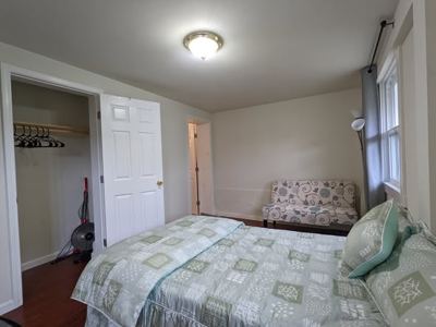 🏠 **[SF Sunset District] Bright Furnished Master Suite w/ Private Bath (Near SFSU) – All Utilities Included!** 2