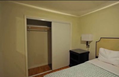 Looking for a safe, convenient, and comfortable place to live while studying at USC? We’ve got you covered! 3