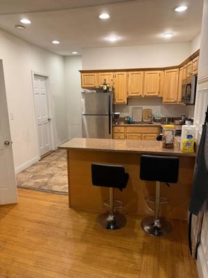 Room for Rent | Commonwealth Ave, Allston: Bedroom, 93 sq ft 2