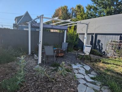 ** East Oakland ADU — $2,400/mo | Available Sept 1** 3