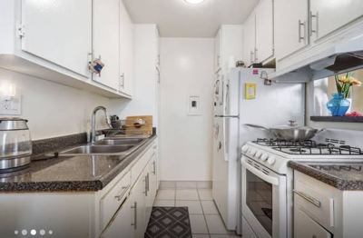 HOUSING OFFERED // OCEAN PARK, SANTA MONICA // October 8 - December 31st 3