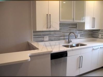 Modern Comfort Meets Classic Charm | 2BR near Tufts & Medford Sq (Heat/Gas Included!) on Main St in Medford beside I-93 3