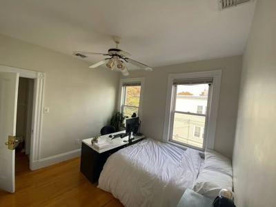 🏡 **Roommate Wanted — Private Bed + Private Bath in 3BR/2BA Cambridge Apartment near Harvard — $1,750 Utilities Included 1