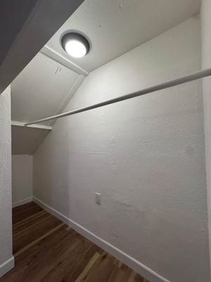Room For Rent - Oakland | North Stonehurst Neighborhood 2