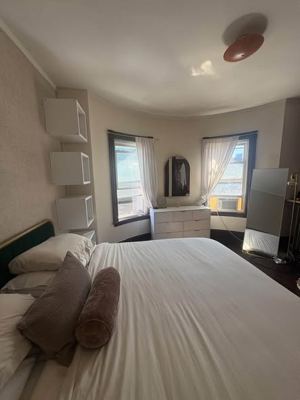 I am looking for a someone to take over my place for the month of November and December to join a 3-bedroom, 1-bath apar 2