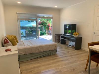 Furnished Nice Master Bedroom in a Great Neighborhood 1