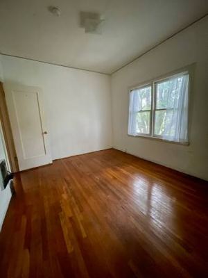 Beautiful room, great roommates! 4