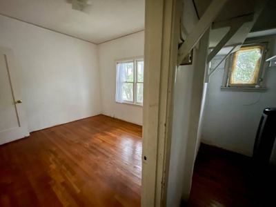 Beautiful room, great roommates! 5