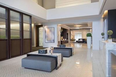 Range, Climate control, Private balcony, Walk-in closets 2