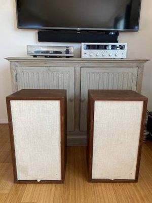 COMPLETE VINTAGE HI-FI VINYL SYSTEM - Marantz 2220 + Rega RP1 + AR-2ax 2