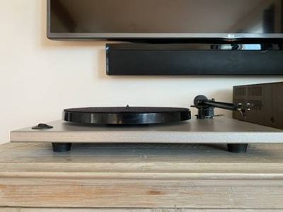 COMPLETE VINTAGE HI-FI VINYL SYSTEM - Marantz 2220 + Rega RP1 + AR-2ax 5