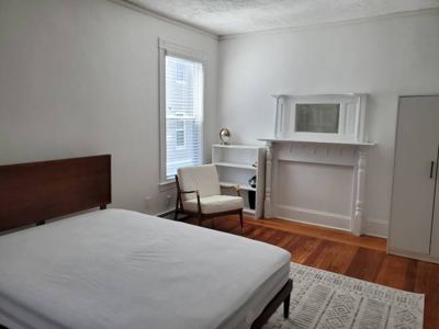 MASSIVE STUDIO size room with deck and yard 3